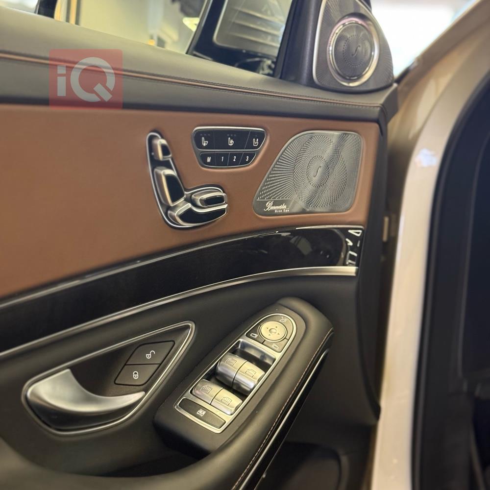 Mercedes-Benz S-Class Maybach